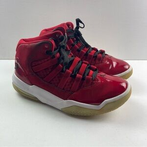 Nike Jordan Men’s Max Aura Red High Top Size 8.5 Basketball Shoes CQ9451-600